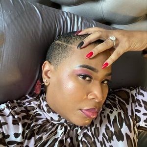 Meet your Posher, Rose